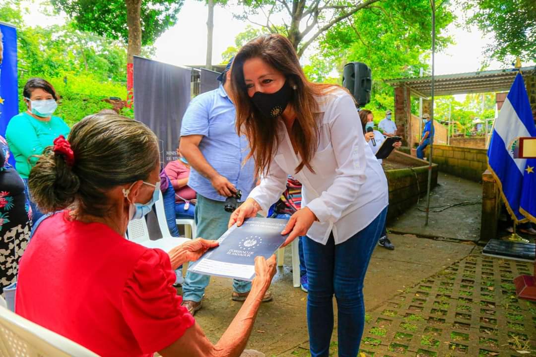 Más de 4,000 familias han recibido escrituras de propiedad, de junio 2019 a la fecha, por parte del Gobierno mas-de-4000-familias-han-recibido-escrituras-de-propiedad-de-junio-2019-a-la-fecha-por-parte-del-gobierno